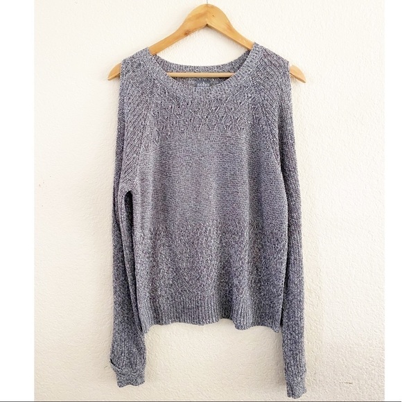 Soho Cold Shoulder sweater Size Medium - Picture 1 of 8